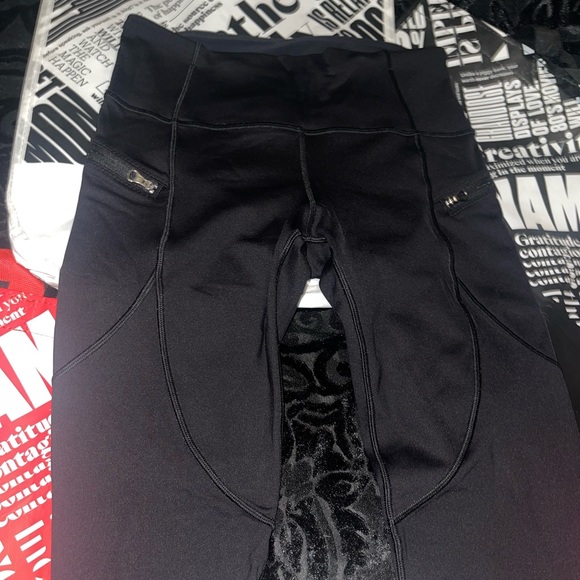 BNWOT LuLuLemon ❄️Winter❄️First Mile Tech Leggings. Solid Black. Sz 8 - Picture 7 of 12